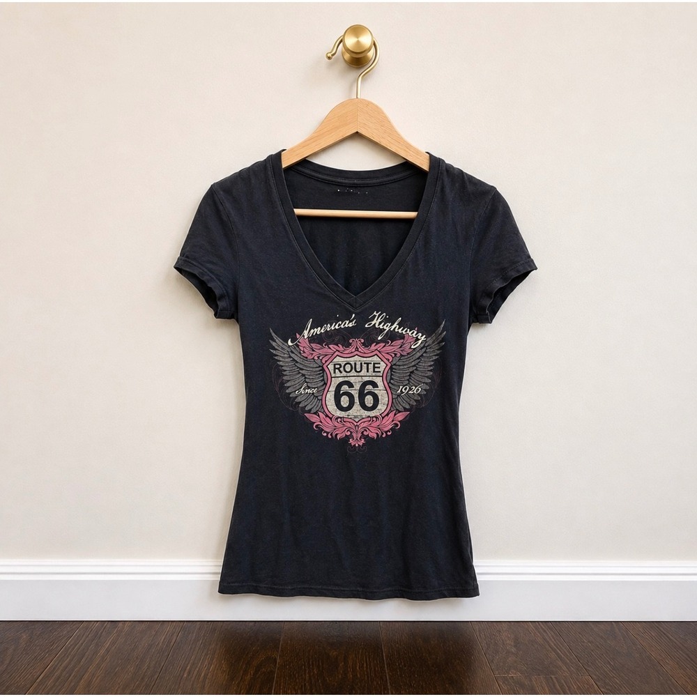Route 66 Americas Highway Graphic V-Neck T-Shirt Black Pink Wings Small